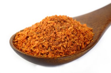 tahta kaşık kırmızı biber