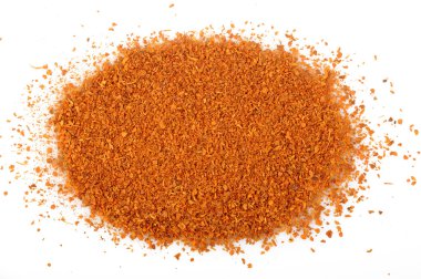 Beyaz arkaplanda Cayenne biberi