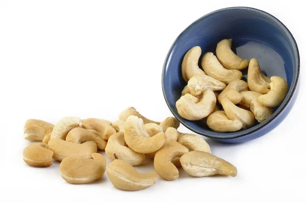 Roasted cashew nuts in bowl — Stock Photo, Image