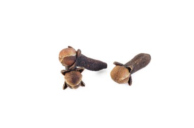 baharat karanfil beyaz izole 