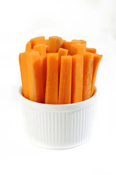 Palitos de zanahorias en tazón blanco — Foto de Stock