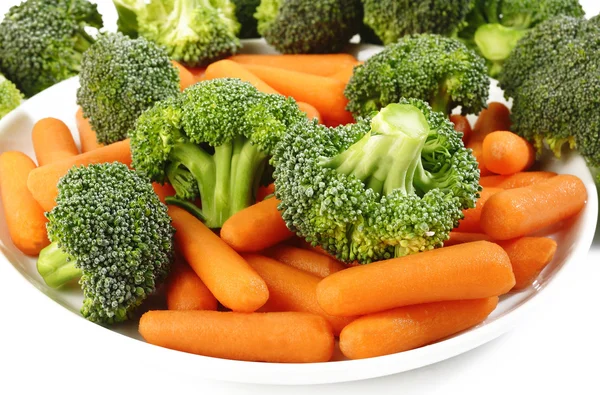 Broccoli and carrot for cooking — Stock Photo, Image