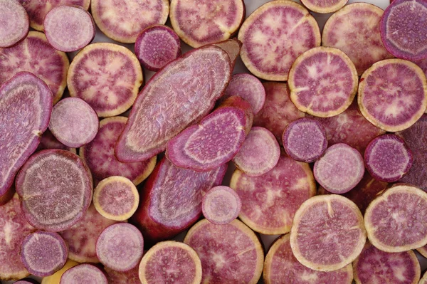 Purple sweet potatoes — Stock Photo, Image