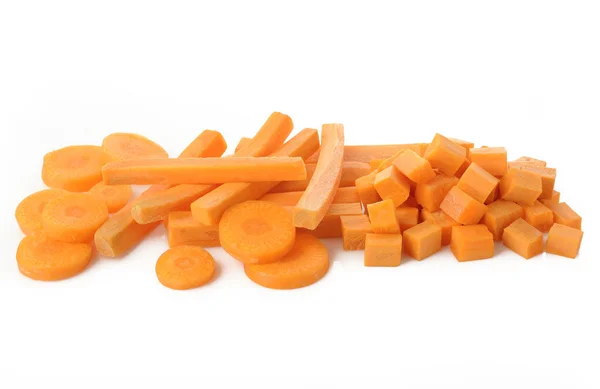 Καρότα σε φέτες σε άσπρο φόντο — Φωτογραφία Αρχείου