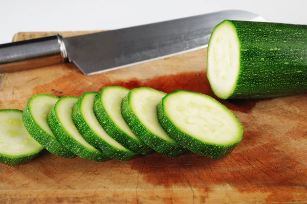 Frische grüne Zucchini — Stockfoto