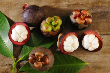 taze mangosten meyve