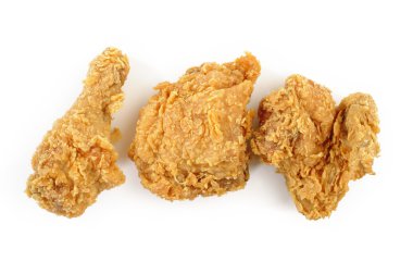 Beyaz altın kahverengi kızarmış tavuk 