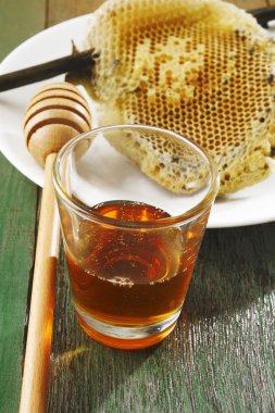 taze bal peteği ile