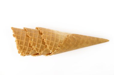 beyaz zemin üzerine gofret koni