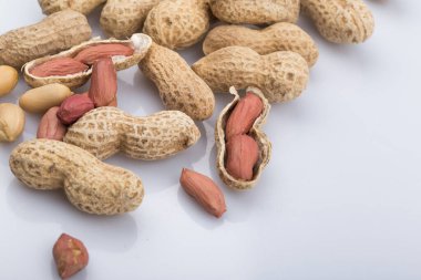 Kabuklu kurutulmuş fıstık. Resmi kapat