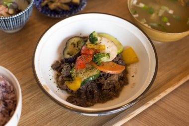 Sebzeli Kore bifteği bulgogi