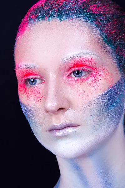 Portrait of a beautiful young girl with professional makeup — Stock Photo, Image