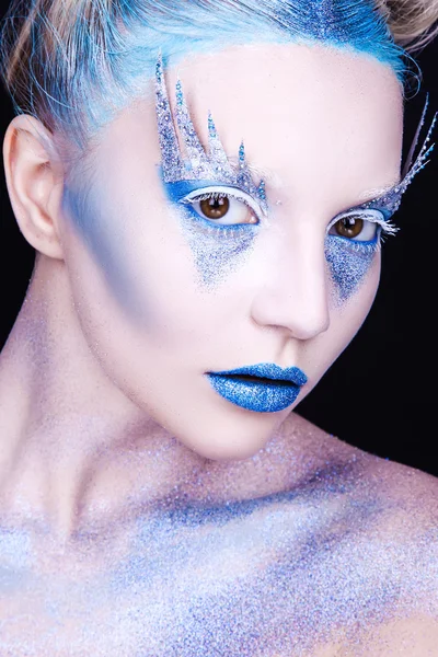 Portrait of a beautiful young girl with professional makeup — Stock Photo, Image