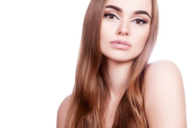 profesyonel makyaj ile güzel bir genç kız portresi