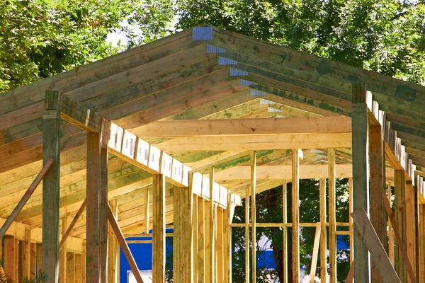 Installation of a wooden frame house modern construction — Stock Photo, Image