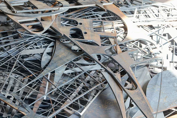 Scrap metal. metal residues after laser cutting — Stock Photo, Image