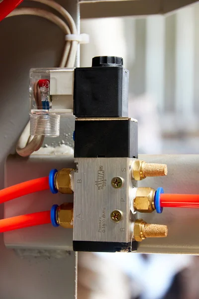 pneumatic system tubes connected to the electric pneumatic regulator