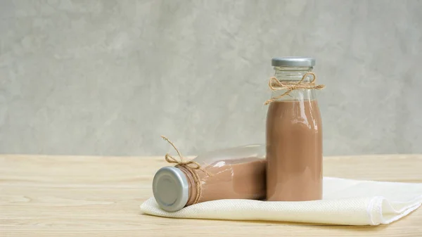 Chokladmjölk Ett Träbord — Stockfoto