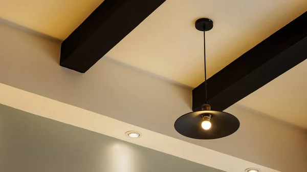Une Lampe Suspendue Plafond — Photo