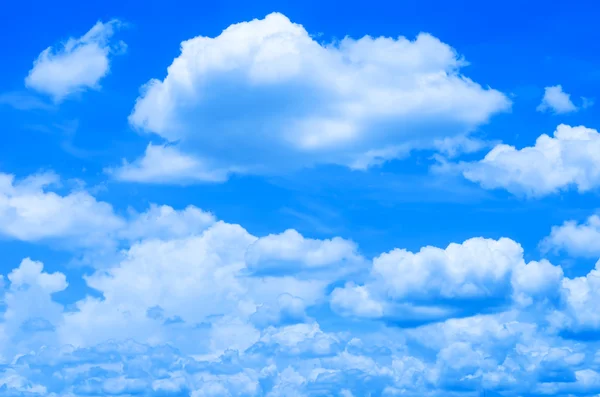 Nubes en el cielo — Foto de Stock