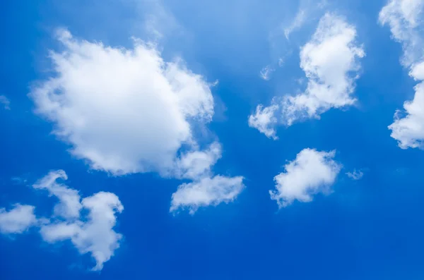 Clouds in the blue sky — Stock Photo, Image