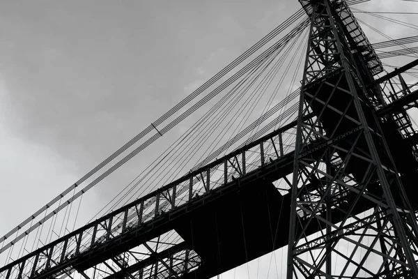 Fekete Fehér Közeli Kép Egy Szakaszon Newport Transporter Bridge Épült — Stock Fotó