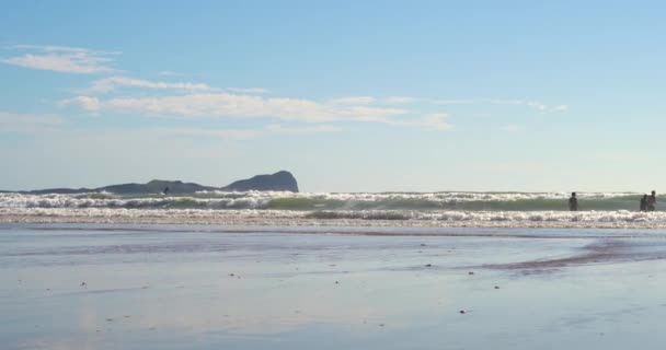Llangennith Gower Yarımadası Nın Güneybatı Galler Harika Bir Sörf Plajı — Stok video