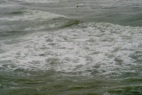 Ventos Fortes Atingem Costas Sul Sussex Criando Ondas Perigosas Mares — Fotografia de Stock