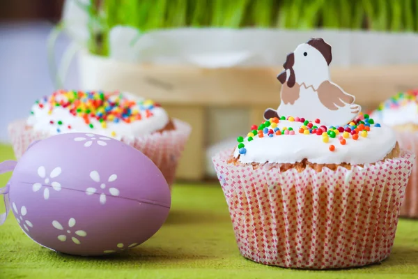 Pastel de Pascua con decoración navideña — Foto de Stock