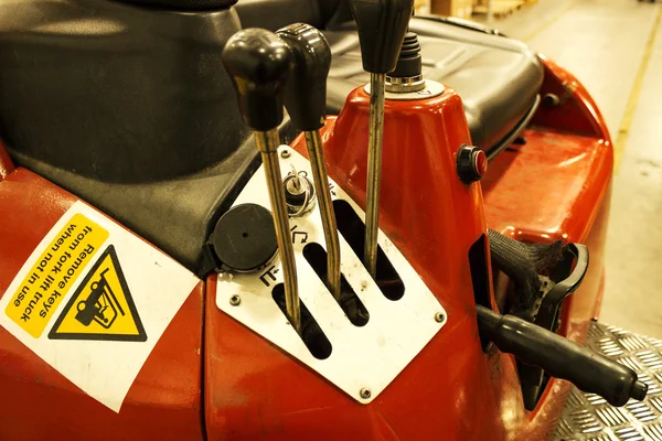 Usato per eseguire i controlli del carrello elevatore — Foto Stock