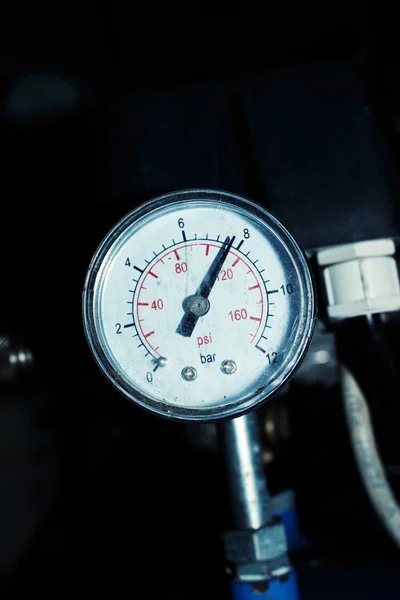 Worn Machine Pressure Gauge — Stock Photo, Image