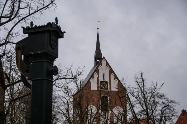 北欧路德吉里教堂钟楼的景观 — 图库照片
