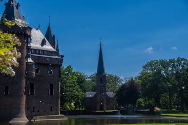 Kale kompleksindeki bahar atmosferi 