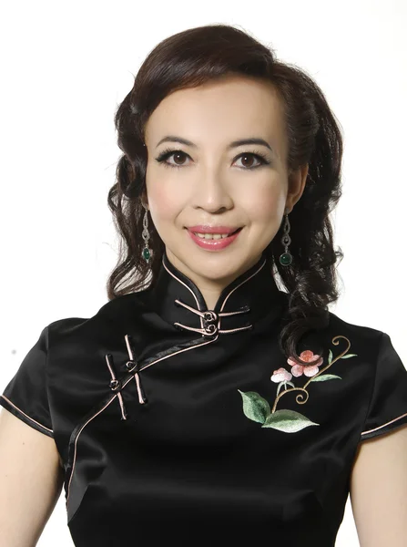 Kobieta w tradycyjnej sukience chińskiej — Zdjęcie stockowe