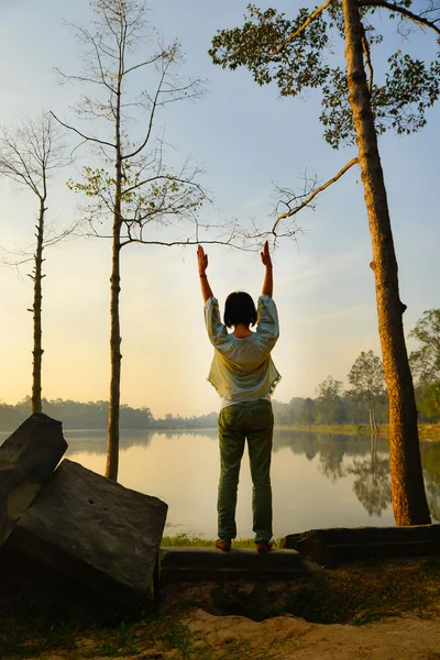 Yoga vrouw — Stockfoto