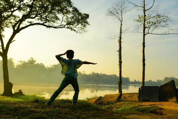 Yoga vrouw — Stockfoto