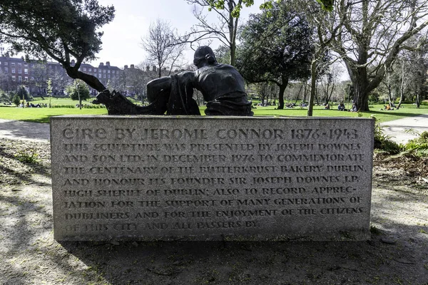 Eire Статуя Джерома Коннора Парку Мерріон Сквер Дублін Представлена Родиною — стокове фото