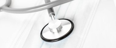 Coronavirus Salgını İlgili Malzemeler. Cerrahi Maske ve El Dezenfekte Jeli, Doktor Stetoskop.