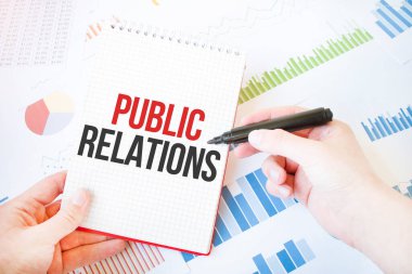 Halkla İlişkiler metniyle not et. Diyagram ve beyaz arkaplan