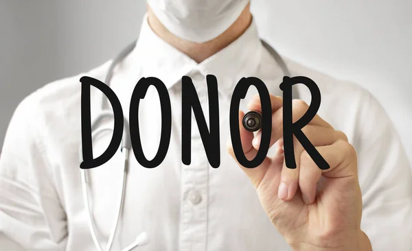 Доктор Пише Слово Donor Маркером Медична Концепція — стокове фото