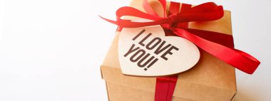 İşaretli el yapımı hediye kutusu Tahta kalpte seni seviyorum