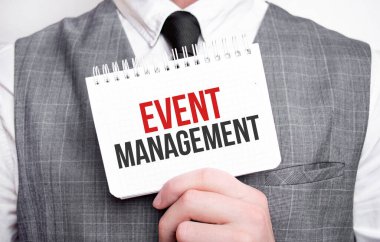 Metin Olay Yönetimiyle Not Defteri olan İşadamı