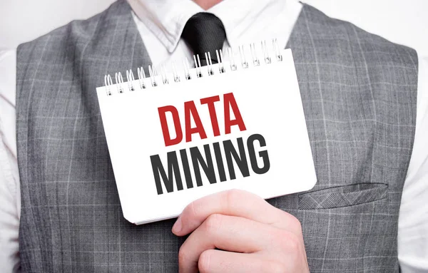 DATA Madencilik 'ten not defteri olan bir iş adamı. İş konsepti