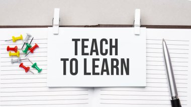 metin öğret ofis araçları ile günlük üzerindeki etiketleri öğrenmek için