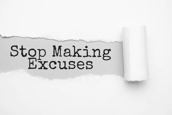 Texto Stop Making Excuses Aparecendo Atrás Papel Marrom Rasgado — Fotografia de Stock