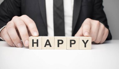 Sözüm söz. Beyaz arkaplanda izole edilmiş harfleri olan tahta küpler ve kopya alanı mevcut. İş Konsepti resmi.