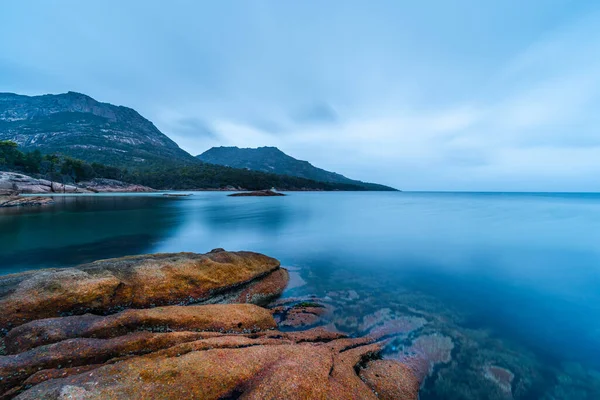 Huwelijksreis Bay in Freycinet National Park — Stockfoto