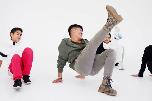 Asain Ung Professionell Dansare Och Lärare Break Dance Med Studenter — Stockfoto