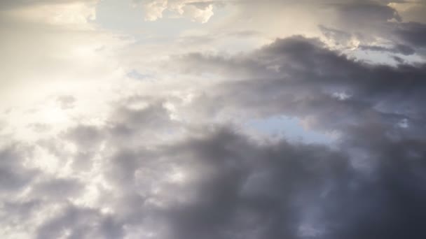 Mouvement Spectaculaire Nuages Multicolores Dans Ciel Soir — Video