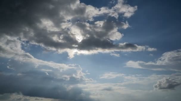 Raios Sol Sol Estão Escondidos Nas Nuvens — Vídeo de Stock